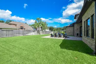 2015 Shadow Bend Dr, Sugar Land, TX 77479 - Photo 45