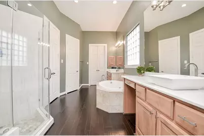 2015 Shadow Bend Drive, Sugar Land, TX 77479 - Photo 31