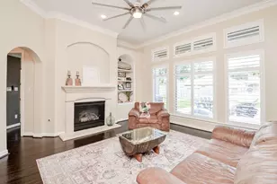 2015 Shadow Bend Dr, Sugar Land, TX 77479 - Photo 15