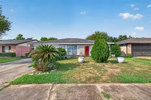 5106 Ridge Manor Dr, Houston, TX 77053 - Photo 3