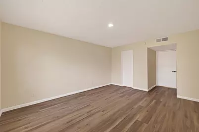 6547 Bayou Glen Road, Houston, TX 77057 - Photo 23