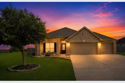546 Green Meadows Drive, West Columbia, TX 77486 - Photo 1