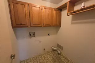 1614 Bradney Dr, Houston, TX 77077 - Photo 17