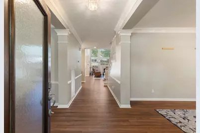 10 Scenic Mill Place, The Woodlands, TX 77382 - Photo 5