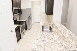 124 Camelot Pl Ct, Conroe, TX 77304 - Photo 9