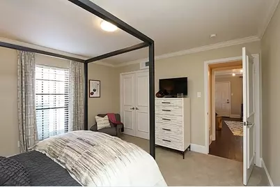 3402 Garrott Street #7, Houston, TX 77006 - Photo 15