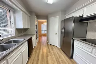 2910 Colonial Dr, Sugar Land, TX 77479 - Photo 15