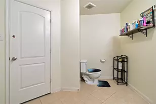 9810 Montana Sapphire Ln, Rosharon, TX 77583 - Photo 17