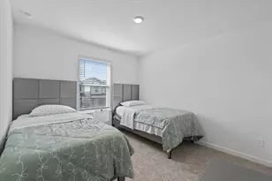 3215 Rainwood Gate Dr, Houston, TX 77047 - Photo 7