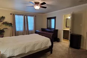 210 W Castle Harbour Dr, Friendswood, TX 77546 - Photo 13