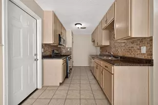 3718 Pintan Ln, Houston, TX 77014 - Photo 5