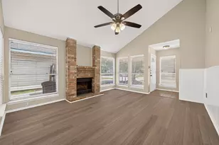 3718 Pintan Ln, Houston, TX 77014 - Photo 3