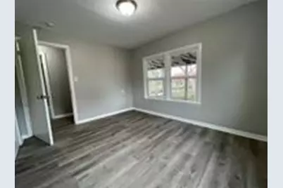 2327 4th Avenue N, Texas City, TX 77590 - Photo 11