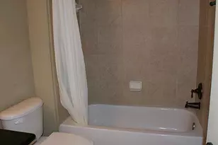 1712 Aden Dr, Houston, TX 77003 - Photo 13