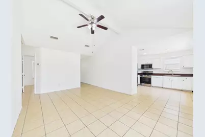 9918 Peachridge Dr, Houston, TX 77070 - Photo 5