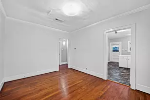 1758 Hawthorne St, Houston, TX 77098 - Photo 3