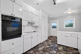 1758 Hawthorne St, Houston, TX 77098 - Photo 5
