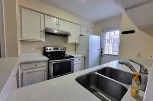 1515 Sandy Springs Rd, Houston, TX 77042 - Photo 7