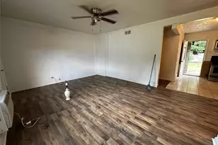 6306 Flamingo Dr, Houston, TX 77087 - Photo 9