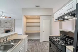 3922 Whitchurch Dr, Houston, TX 77066 - Photo 7