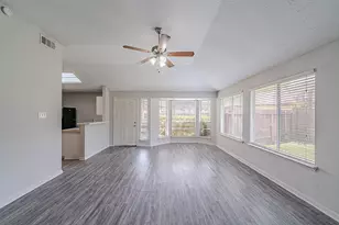 3922 Whitchurch Dr, Houston, TX 77066 - Photo 9