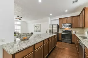 3324 Masters Point Dr, Houston, TX 77091 - Photo 17