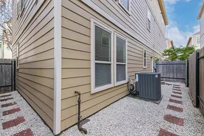 3324 Masters Point Drive, Houston, TX 77091 - Photo 37