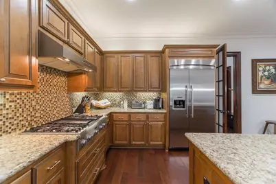 6 W Monteagle Circle, The Woodlands, TX 77382 - Photo 13
