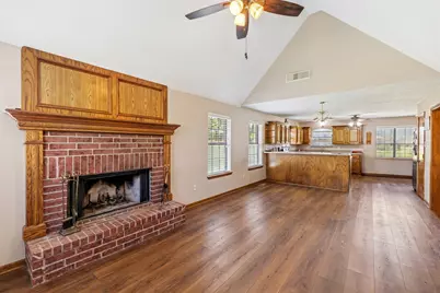 5922 Redfish Run, Baytown, TX 77523 - Photo 11