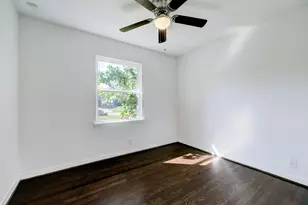 2534 Roy Cir, Houston, TX 77007 - Photo 11