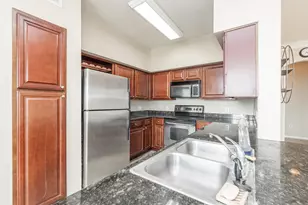7575 Kirby Dr, Houston, TX 77030 - Photo 17
