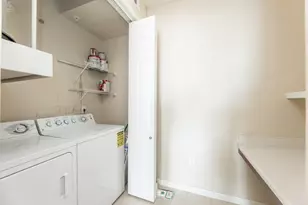 7575 Kirby Dr, Houston, TX 77030 - Photo 3
