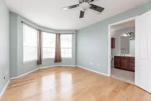 7575 Kirby Dr, Houston, TX 77030 - Photo 5
