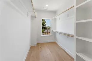 1318 E 32nd 1/2 St, Houston, TX 77022 - Photo 27
