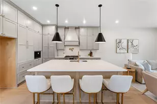 1318 E 32nd 1/2 St, Houston, TX 77022 - Photo 9