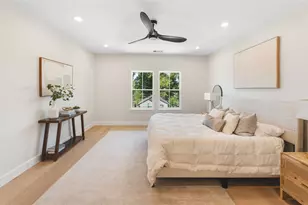 1318 E 32nd 1/2 St, Houston, TX 77022 - Photo 21