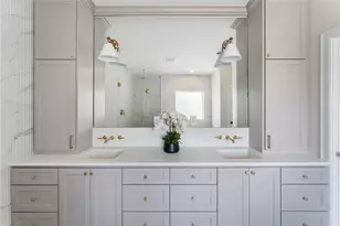 1318 E 32nd 1/2 St, Houston, TX 77022 - Photo 25