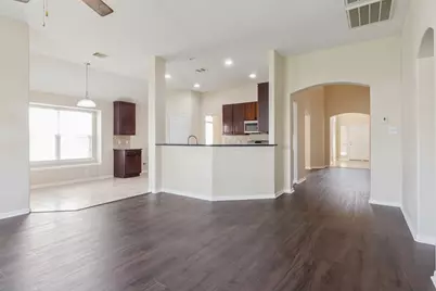 14522 Round Mountain Drive, Houston, TX 77090 - Photo 13