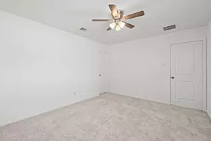 1627 Winwood Dr, Conroe, TX 77303 - Photo 17