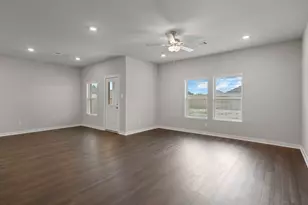 2442 E Heritage Dr, Dayton, TX 77535 - Photo 13