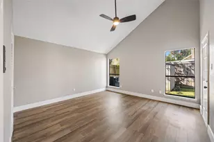 8711 Wild Basin Dr, Houston, TX 77088 - Photo 17