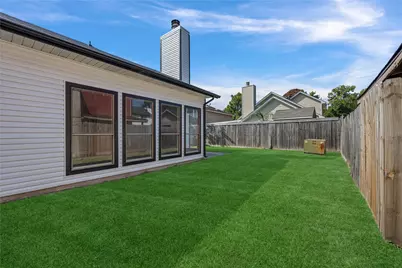 8711 Wild Basin Drive, Houston, TX 77088 - Photo 27