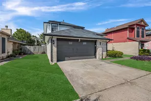 8711 Wild Basin Dr, Houston, TX 77088 - Photo 5