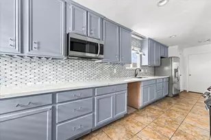15919 Barbarossa Dr, Houston, TX 77083 - Photo 13
