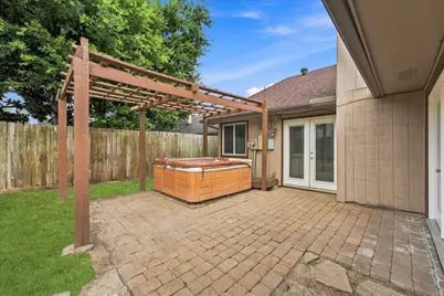 15919 Barbarossa Drive, Houston, TX 77083 - Photo 27