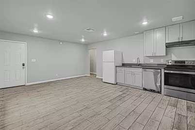1214 Southgate Drive, Rosenberg, TX 77471 - Photo 5
