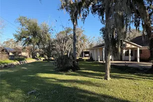 444 Southern Oaks Dr, Lake Jackson, TX 77566 - Photo 5