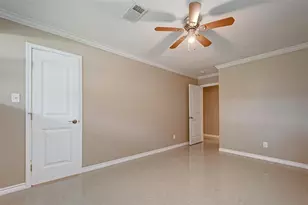 5811 Ludington Dr, Houston, TX 77035 - Photo 23