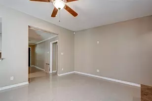 5811 Ludington Dr, Houston, TX 77035 - Photo 11