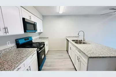 10001 Westpark Drive #86, Houston, TX 77042 - Photo 1